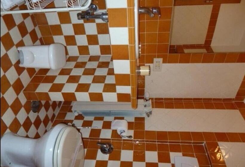 בית מלון כפרי Sutrium