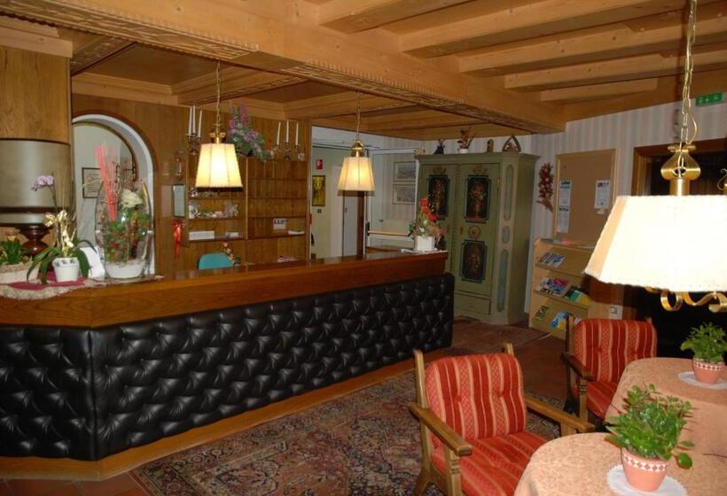 בית מלון כפרי Urthaler