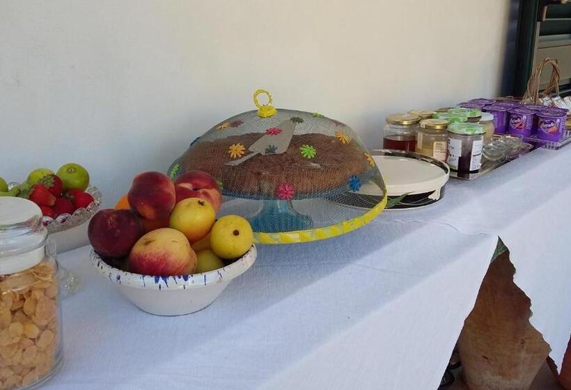 La Via Del Carretto B&b