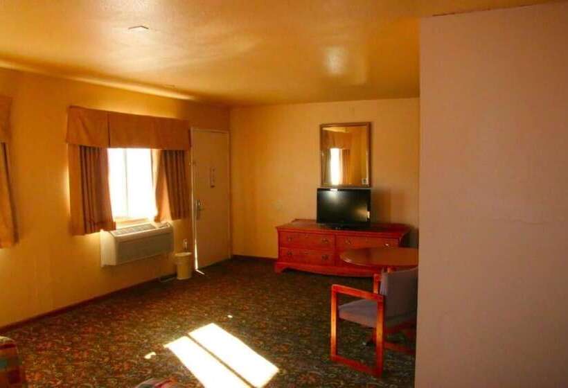 Мотель Travelers Inn Topeka