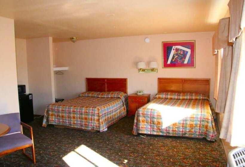 Мотель Travelers Inn Topeka