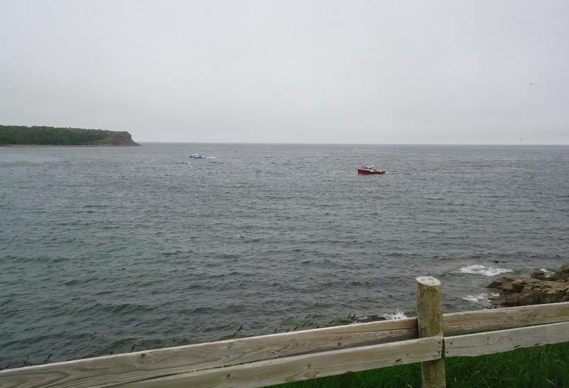 Ocean View Motel And Chalets