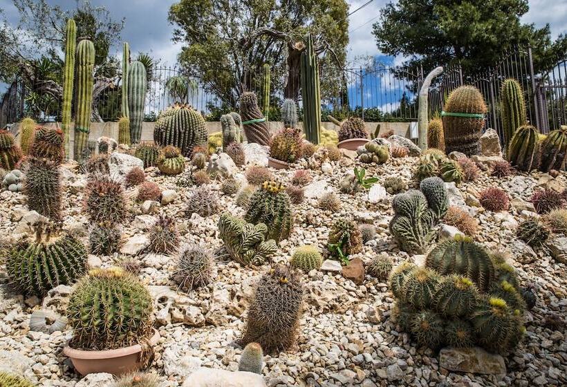 Relais Garden Cactus B&b