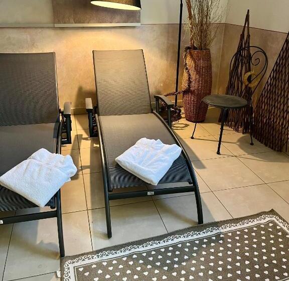 B&b Apart Hotel Goldener Hahn   Guesthouse Hirsch Baiersbronn