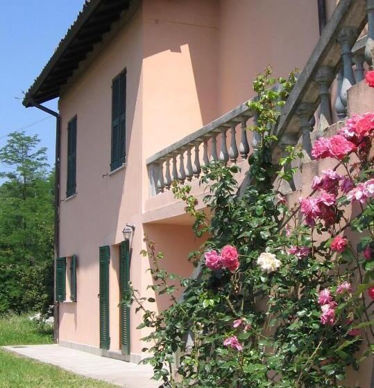 مبيت وإفطار La Miseria