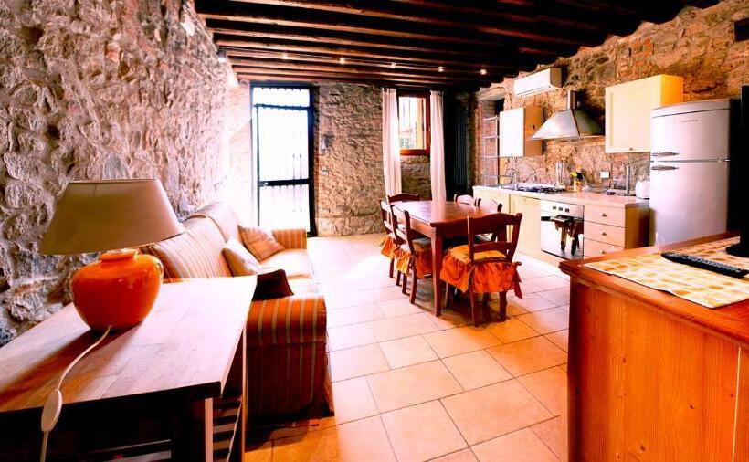 مبيت وإفطار Aiceltis