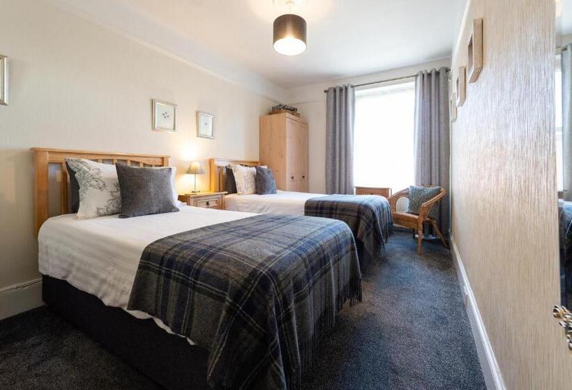 ベッドアンドブレックファースト Blue Swallow