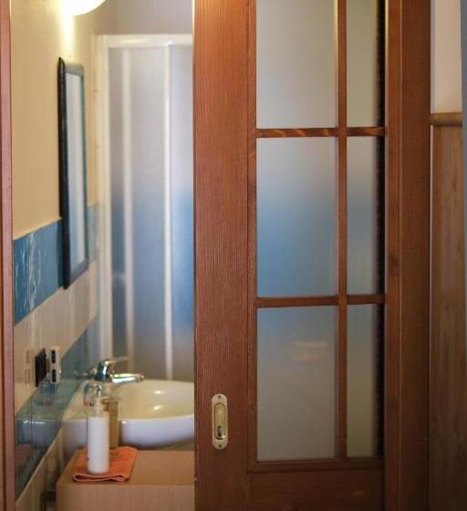 مبيت وإفطار Casa Tomà