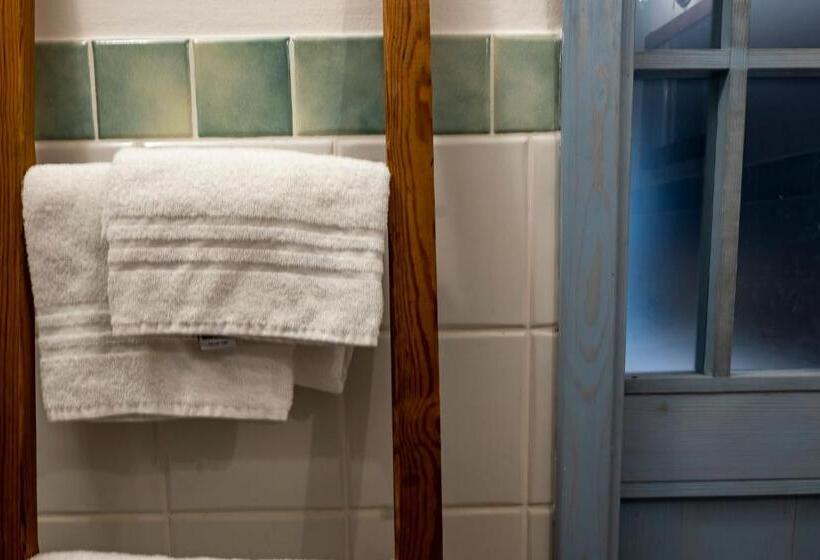 مبيت وإفطار Casa Tomà