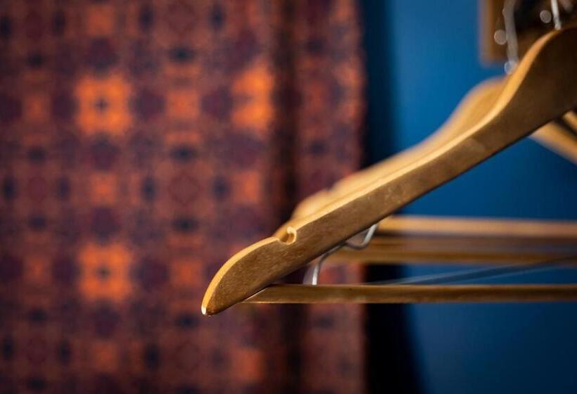 مبيت وإفطار Casa Tomà