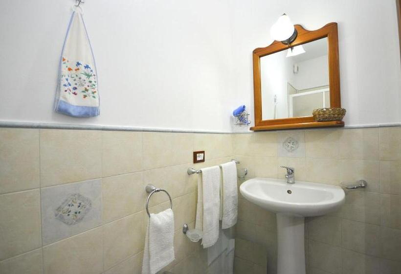 مبيت وإفطار Cascina Degli Ulivi