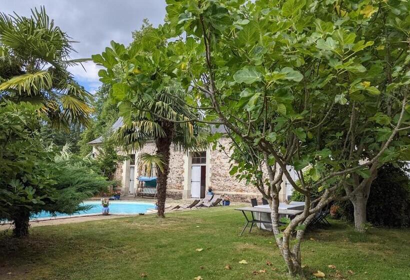 צימר Château De Brissac