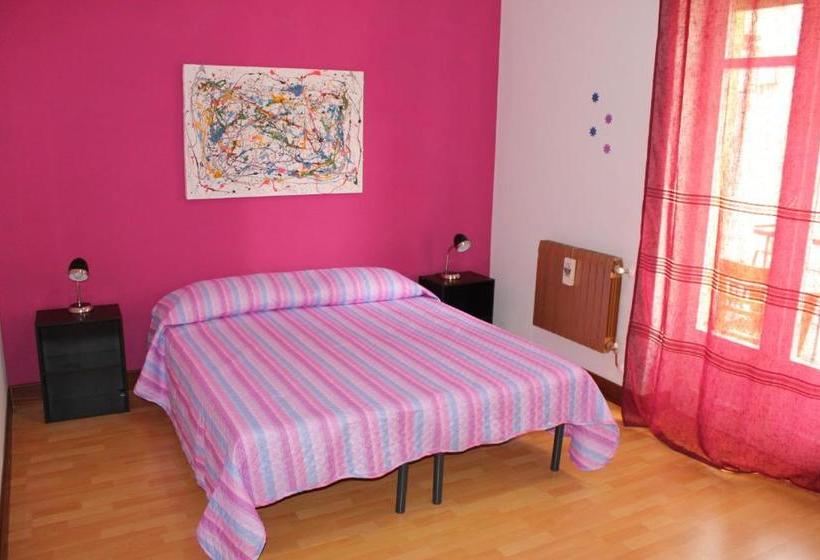 تختخواب و صبحانه Guest House Artemide