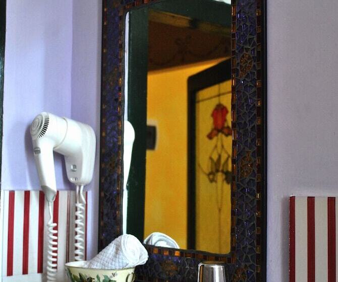 تختخواب و صبحانه La Casa Dei Carrai