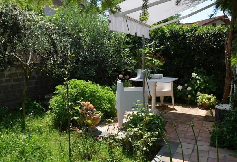 住宿加早餐  La Locandina