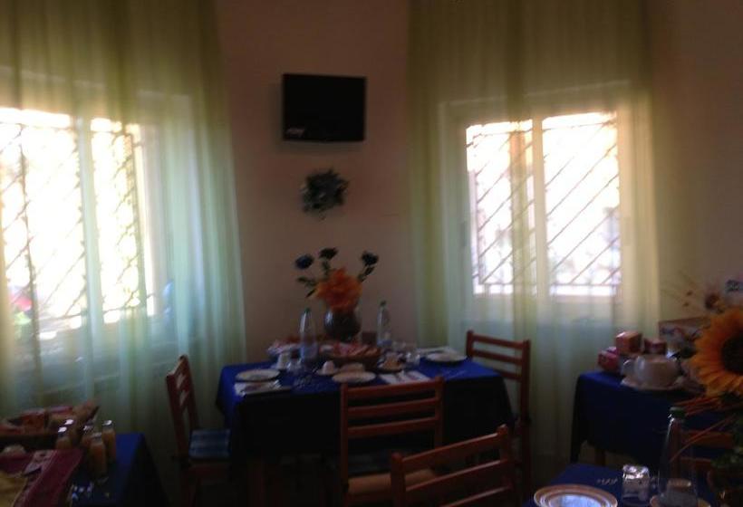 住宿加早餐  La Rosa Blu Rende