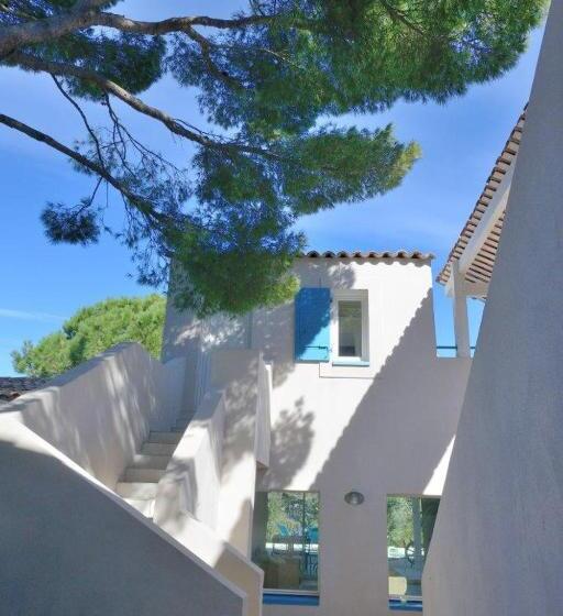 ベッドアンドブレックファースト La Singulière