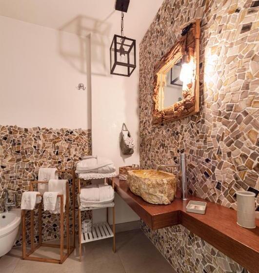 تختخواب و صبحانه Leonardo Trulli Resort
