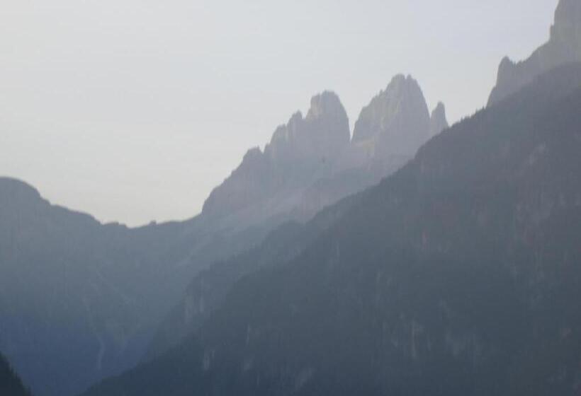 住宿加早餐  Meublè Blue House