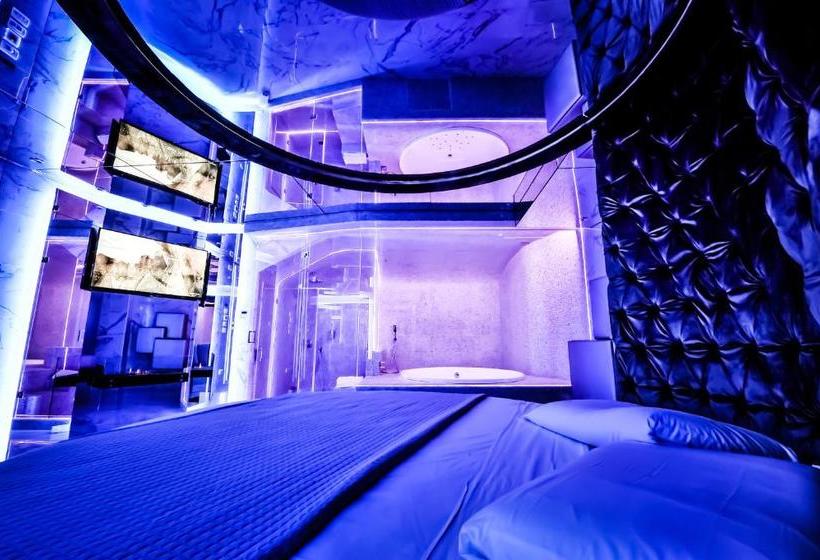 צימר Naucleros Suites