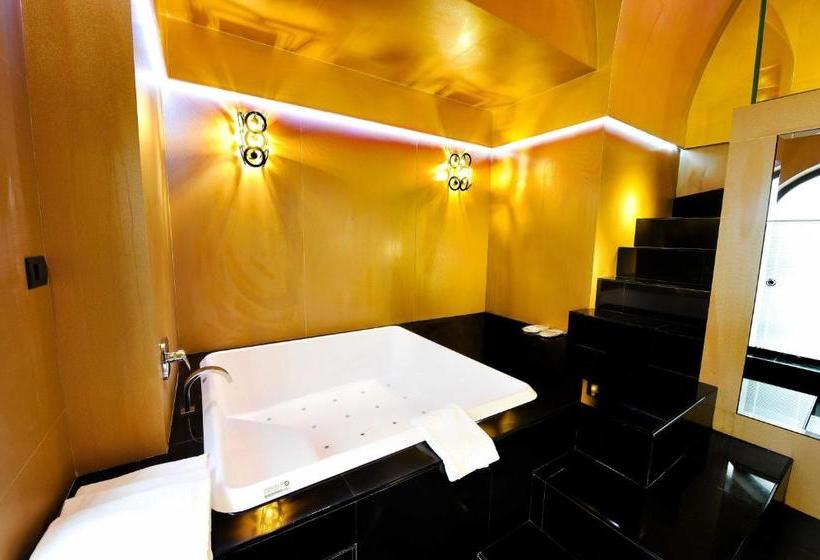 צימר Naucleros Suites