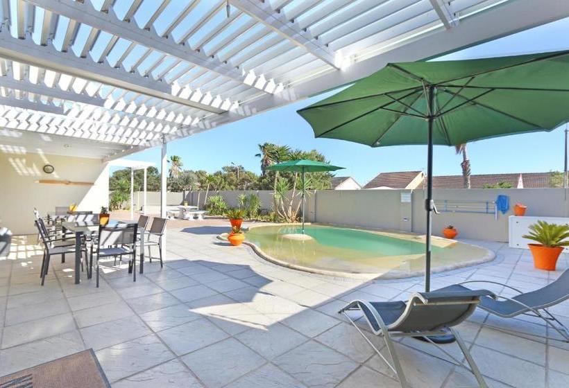 مبيت وإفطار Orange Inn Melkbosstrand