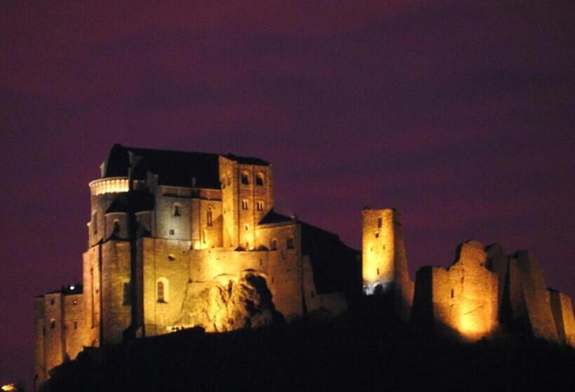 مبيت وإفطار Pera Rionda