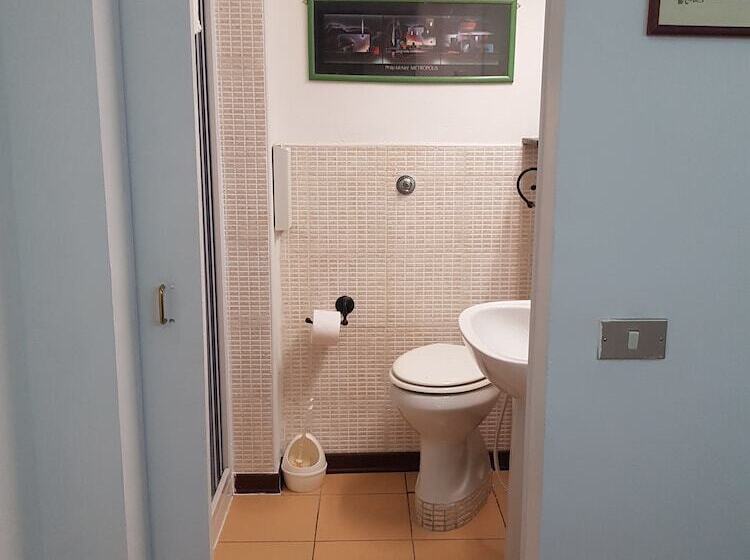 تختخواب و صبحانه Rooms2rent