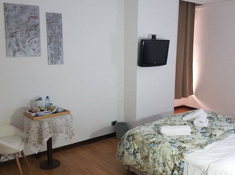 تختخواب و صبحانه Rooms2rent