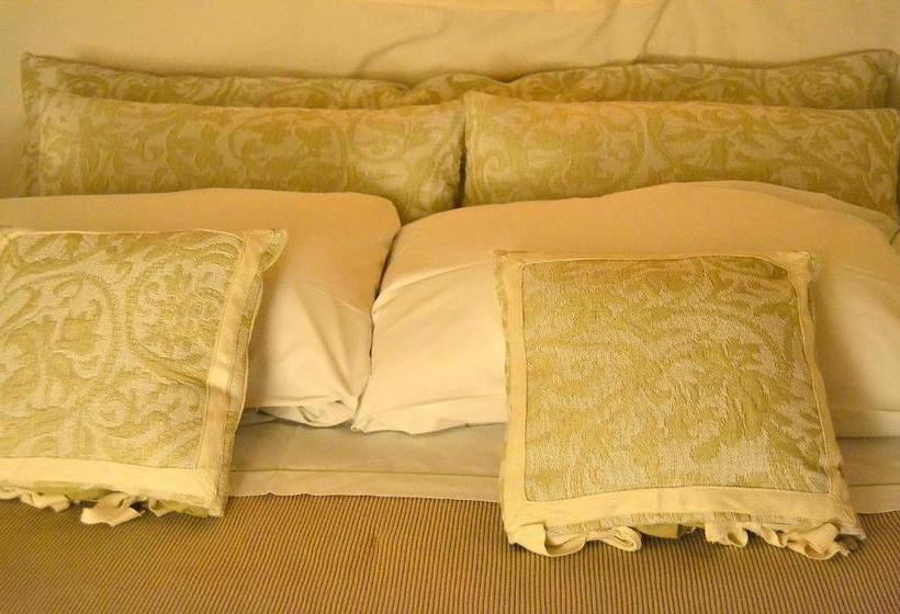 مبيت وإفطار Sanpolo 1544 Antique Room