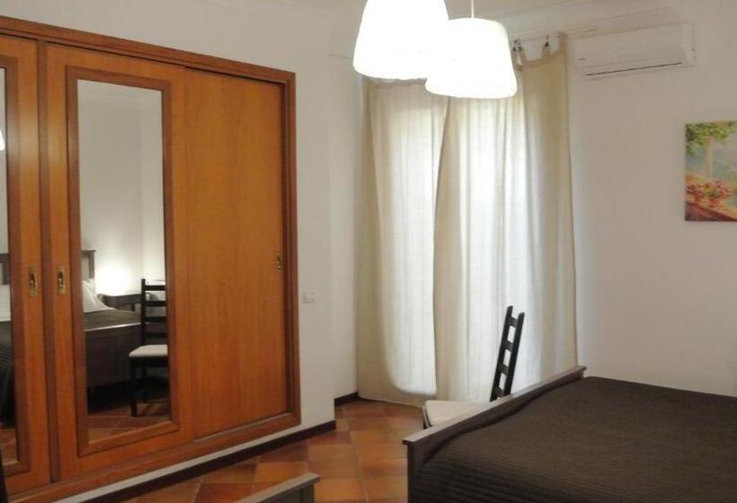 민박 Villa Carlotta Resort