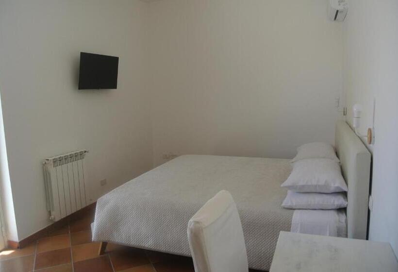 ベッドアンドブレックファースト Villa Carlotta Resort