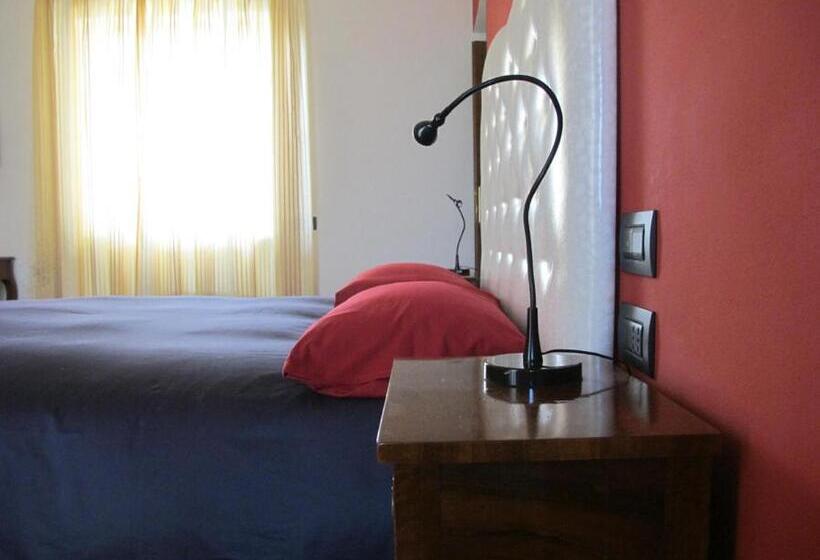 مبيت وإفطار Villa Emilia