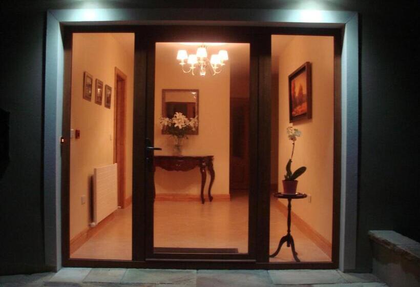 Benbulben Farmhouse B&b