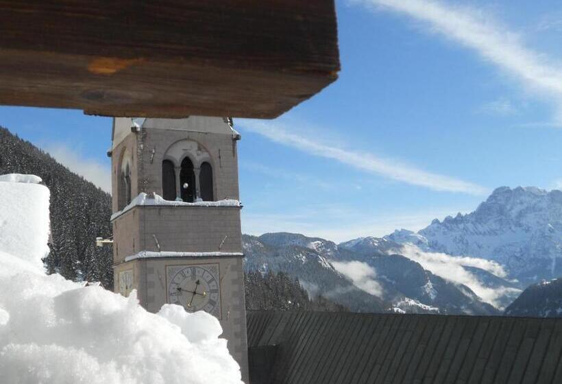 Отель Albergo Alpino