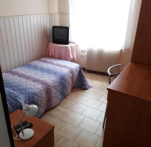 호텔 Albergo Ristorante Borghese