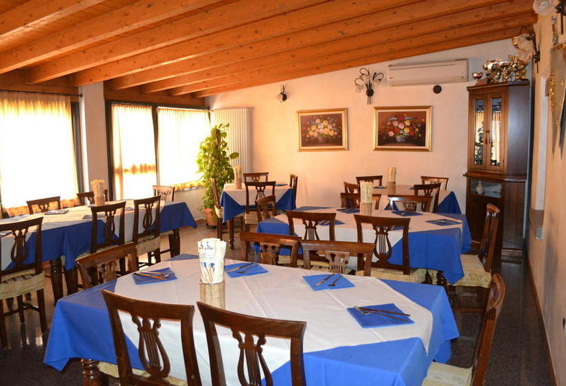 Отель Albergo Romanì