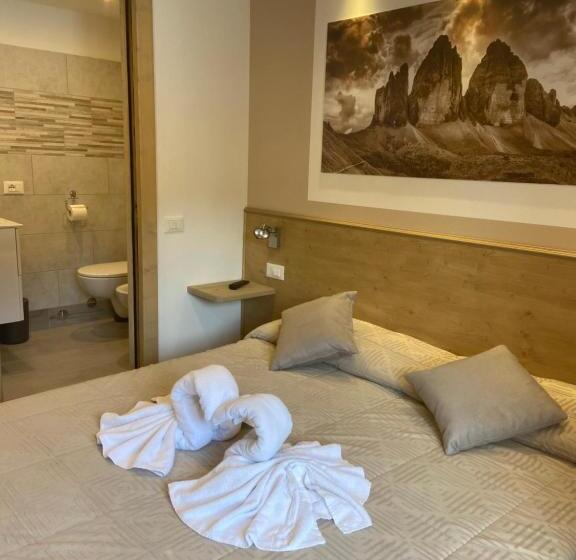 ホテル Albergo Vittoria