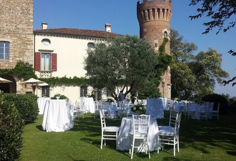 בית מלון כפרי Castello Di Buttrio