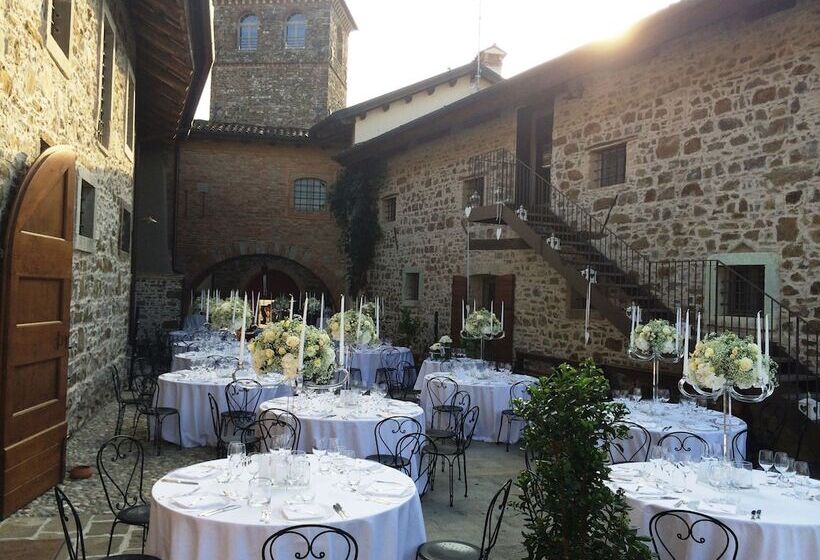 בית מלון כפרי Castello Di Buttrio
