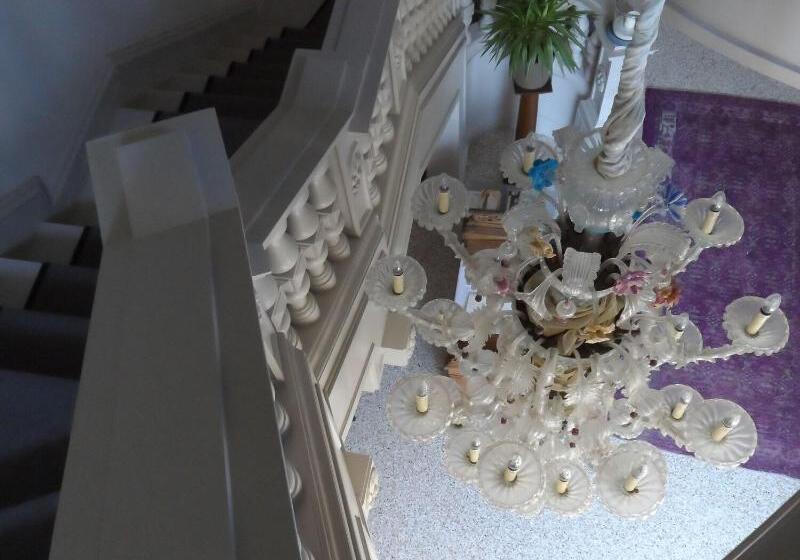 בית מלון כפרי Castello Di Buttrio