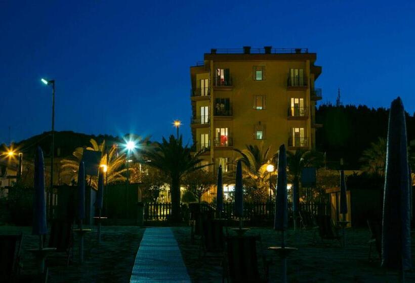 בית מלון כפרי Eden