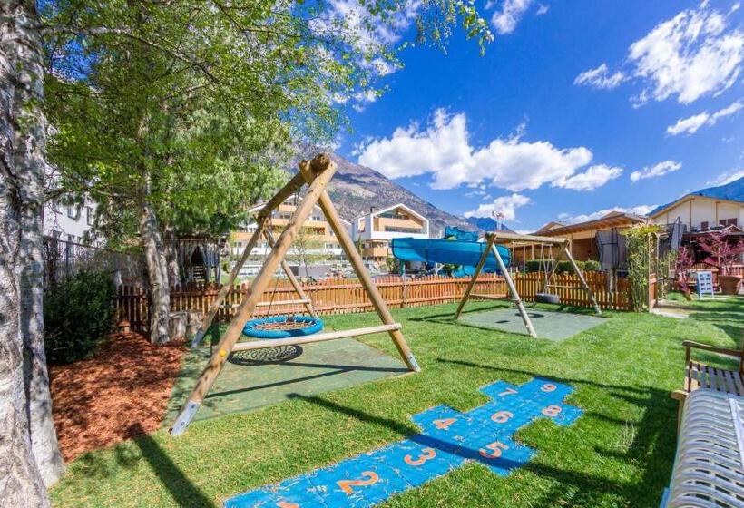 호텔 Familien Wellness Residence Tyrol