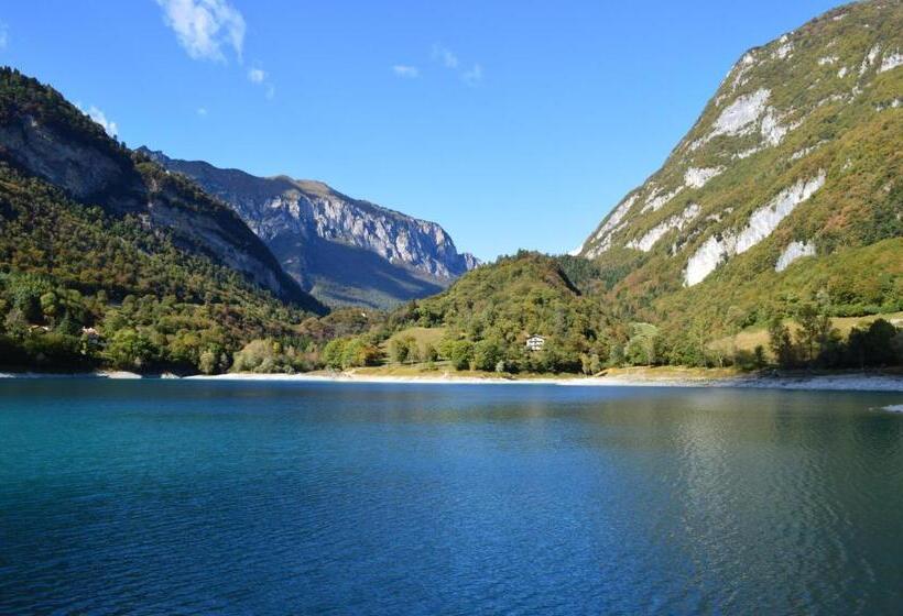 فندق Garnì Al Laghet