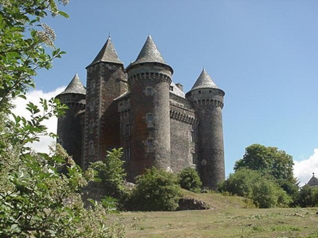 فندق Hôtel Auberge Du Combaïre