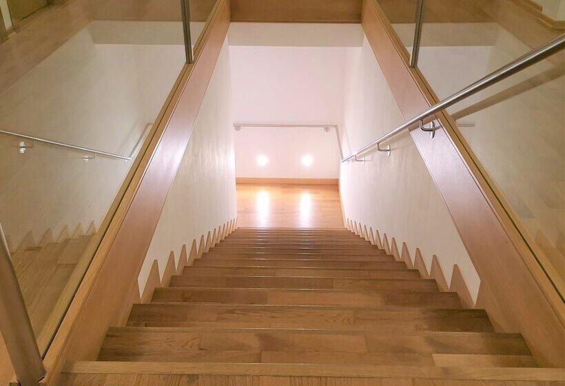 Lacroma Bio Hotel & Apartments