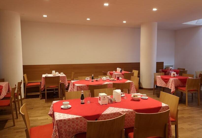 Lacroma Bio Hotel & Apartments