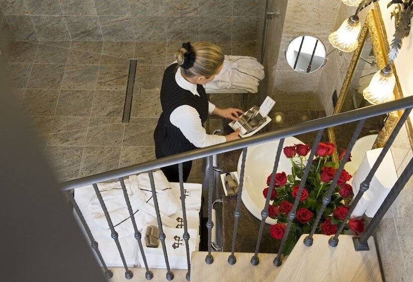 Grand Hotel Di Parma | Una Esperienze