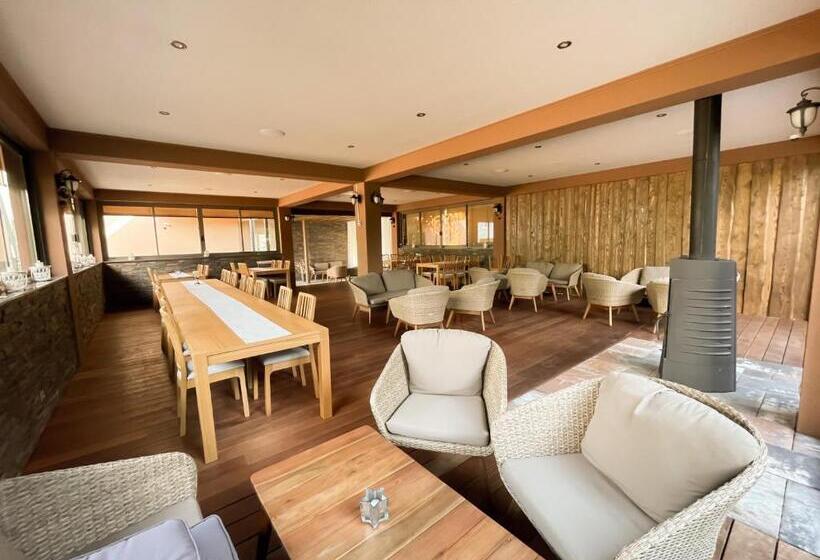 هتل Penzion Benedikti