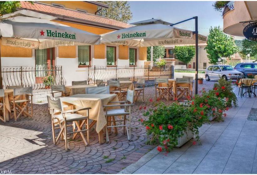 בית מלון כפרי Pesek